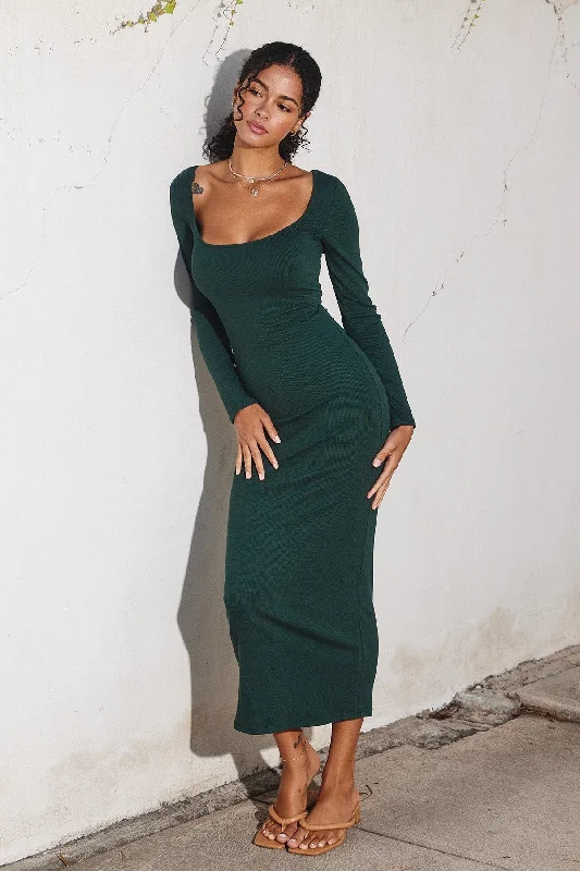 Forest Green Ribbed Scoop Neck Midi Dress Best midi dresses for summer vacation