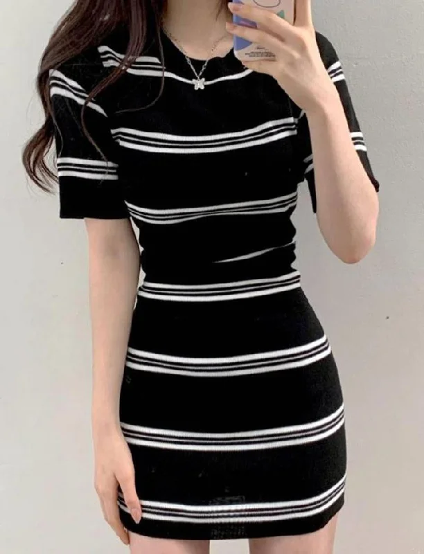 Contrast Striped Knit Wrap Hip Dress Designer unclassified dresses