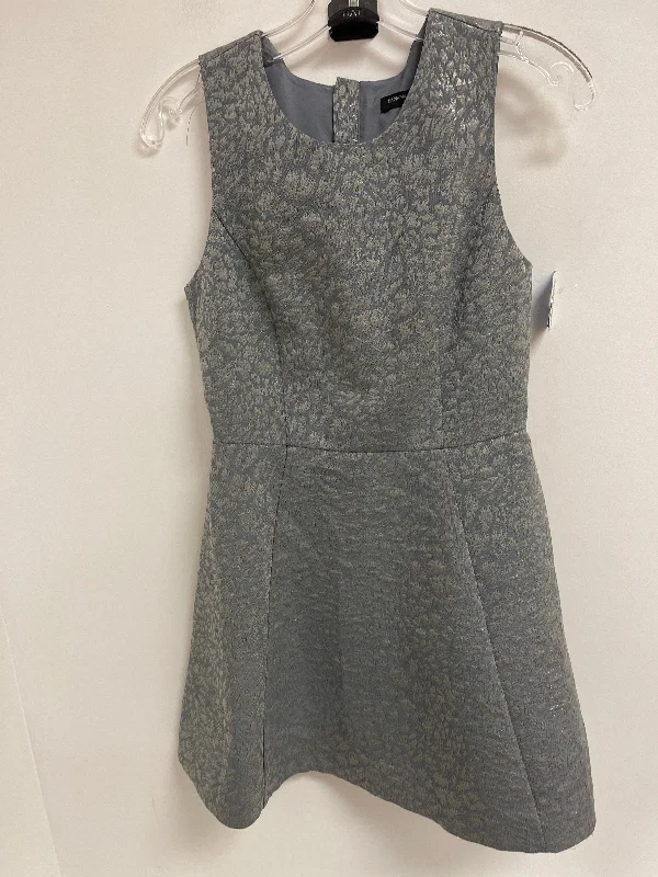 Dress Casual Short By Banana Republic In Grey, Size: Xsp Stretch Mini Skirt